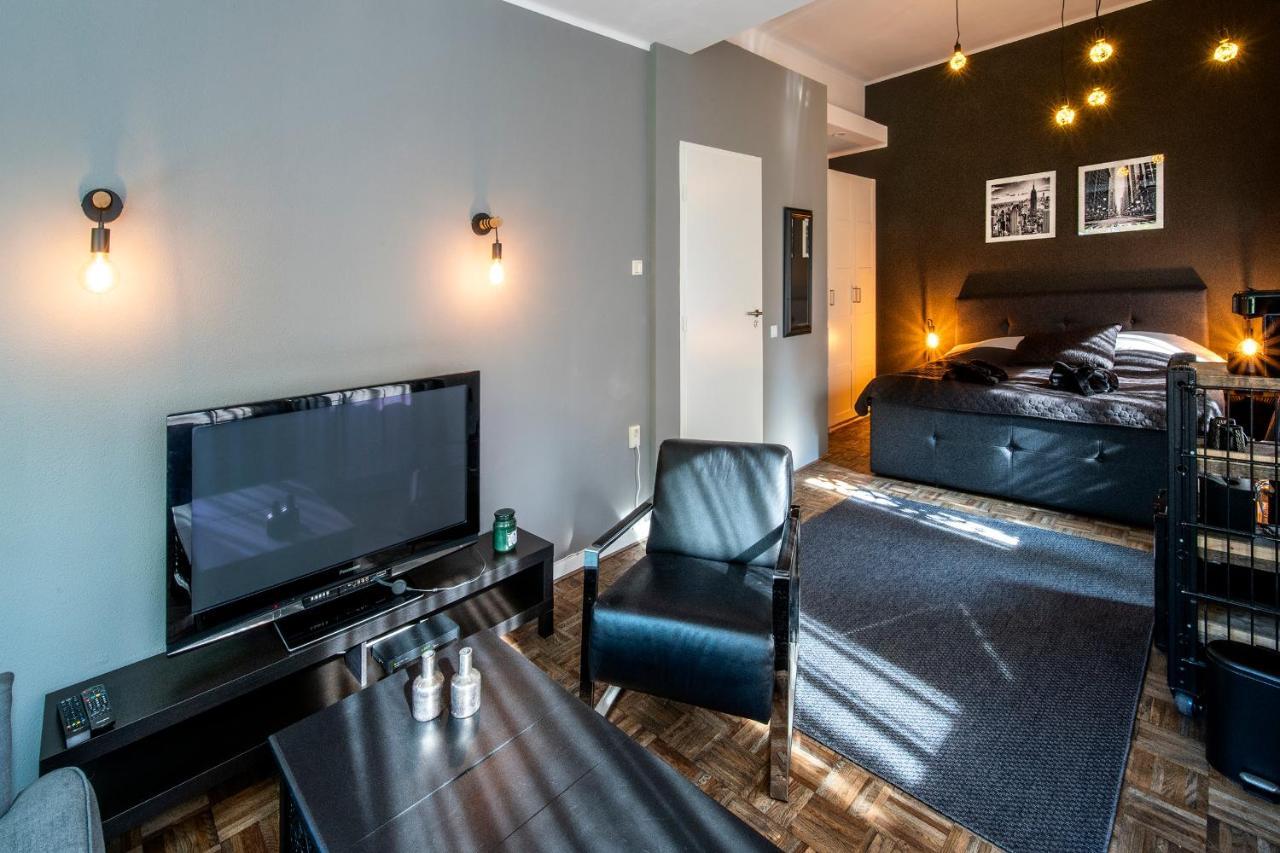Hush Bed & Breakfast Хельмонд Экстерьер фото