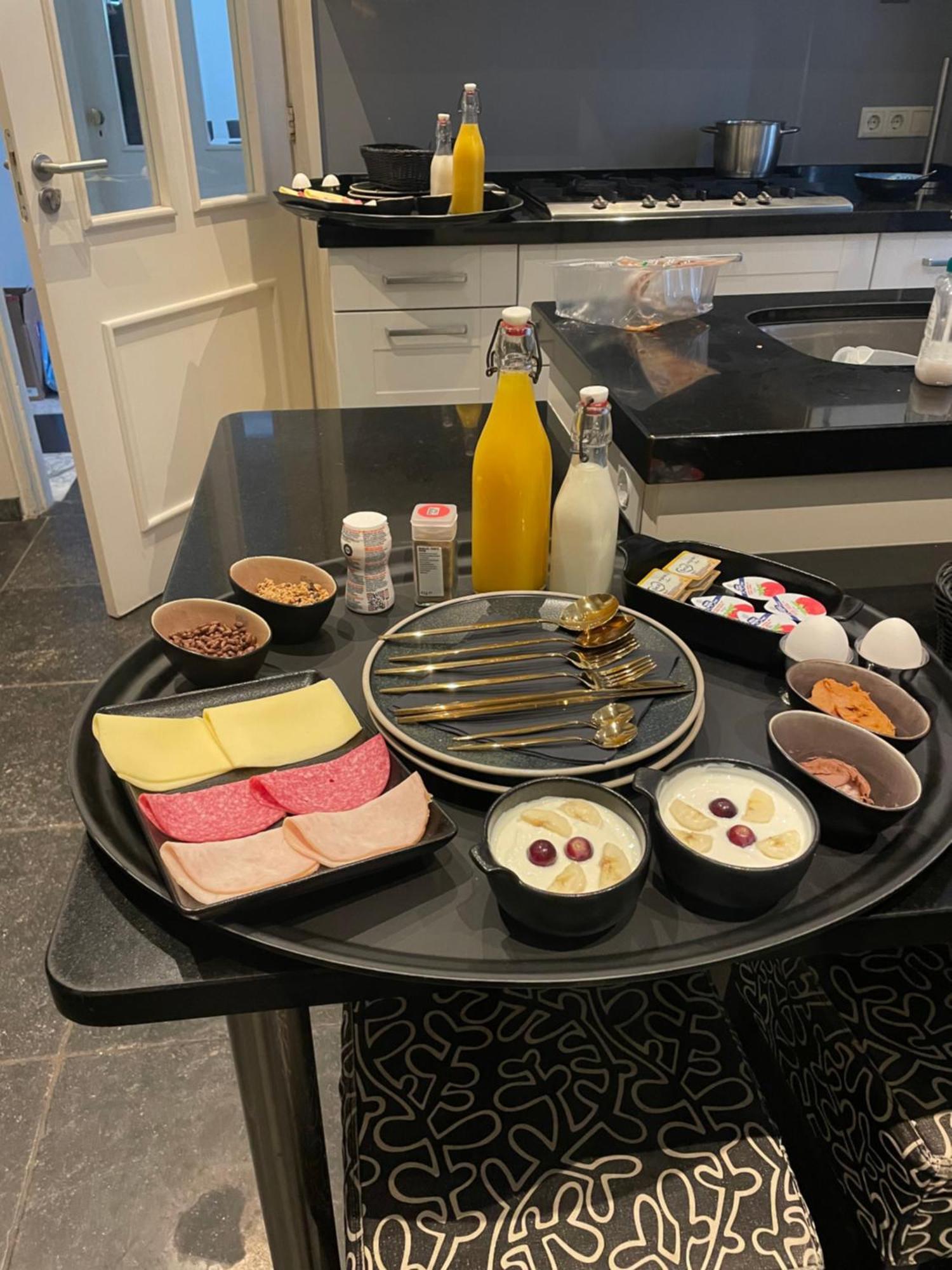 Hush Bed & Breakfast Хельмонд Экстерьер фото