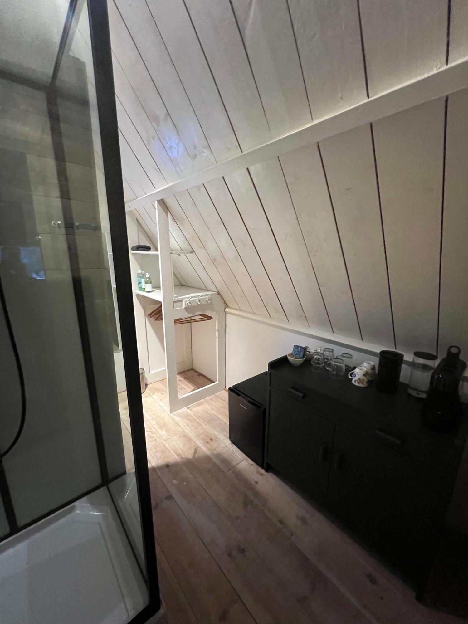 Hush Bed & Breakfast Хельмонд Экстерьер фото