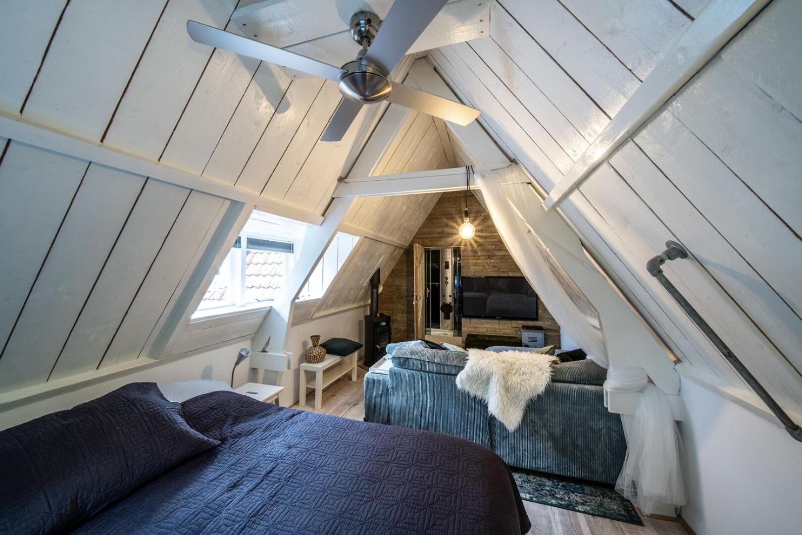 Hush Bed & Breakfast Хельмонд Экстерьер фото
